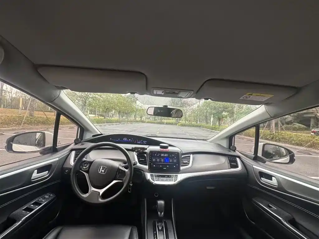 Jade 2017 1.8L automatic classic version 5 seats купить на сайте DeffCars