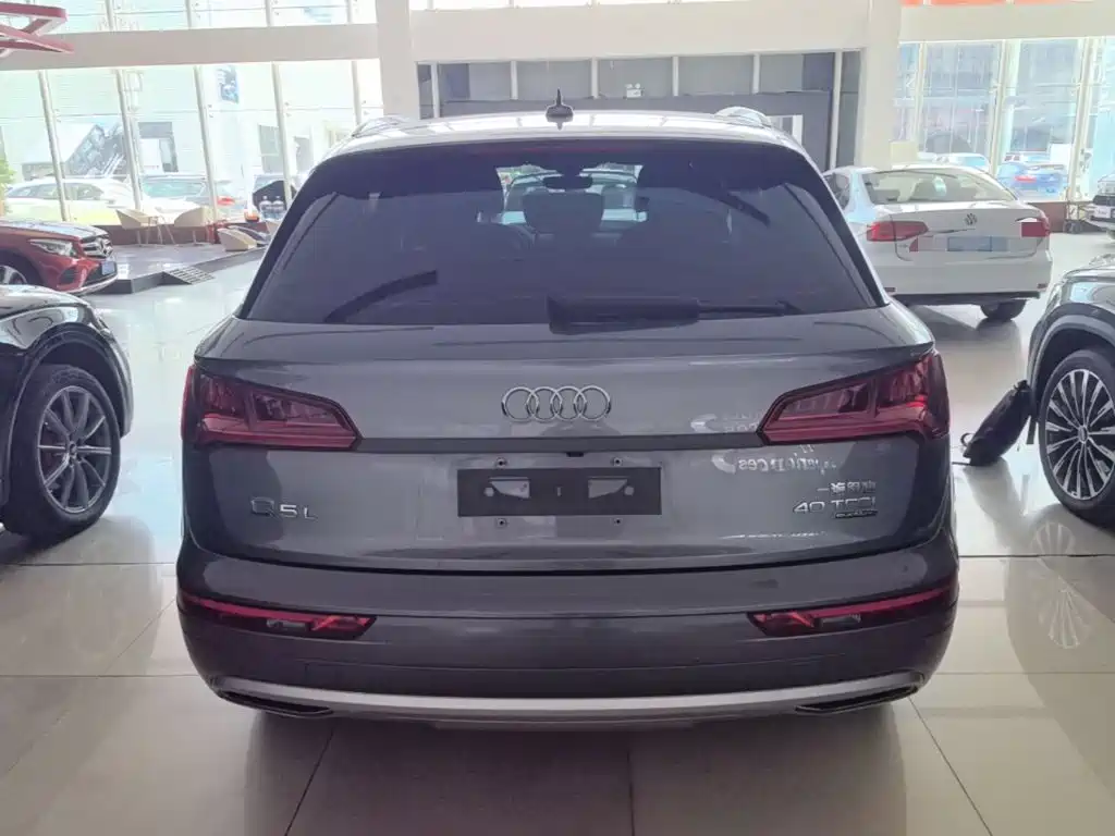 The Audi Q5L 2020 40 TFSI is an enterprising model купить на сайте DeffCars