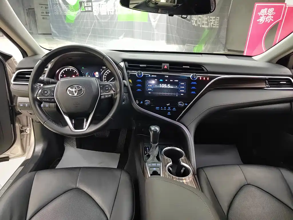 Camry 2019 facelift 2.5G Deluxe Edition купить на сайте DeffCars