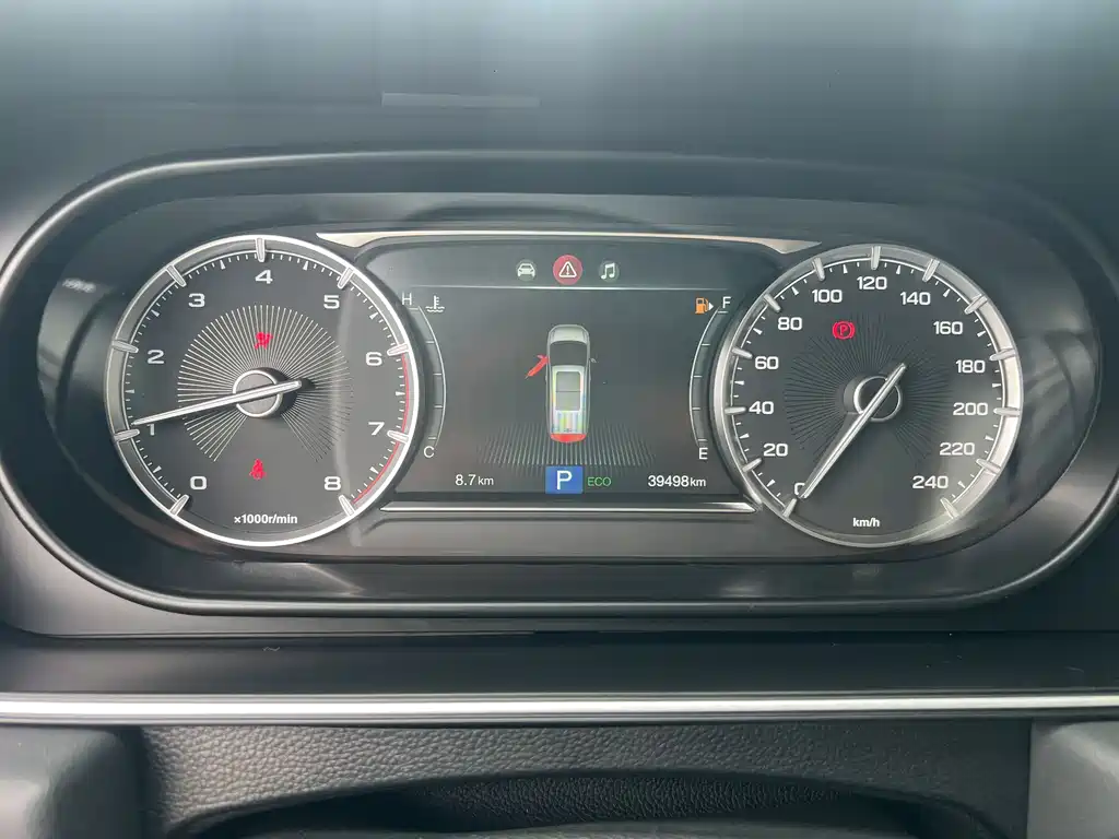 Trumpchi M6 2019 270T automatic luxury version (seven seats) National V купить на сайте DeffCars