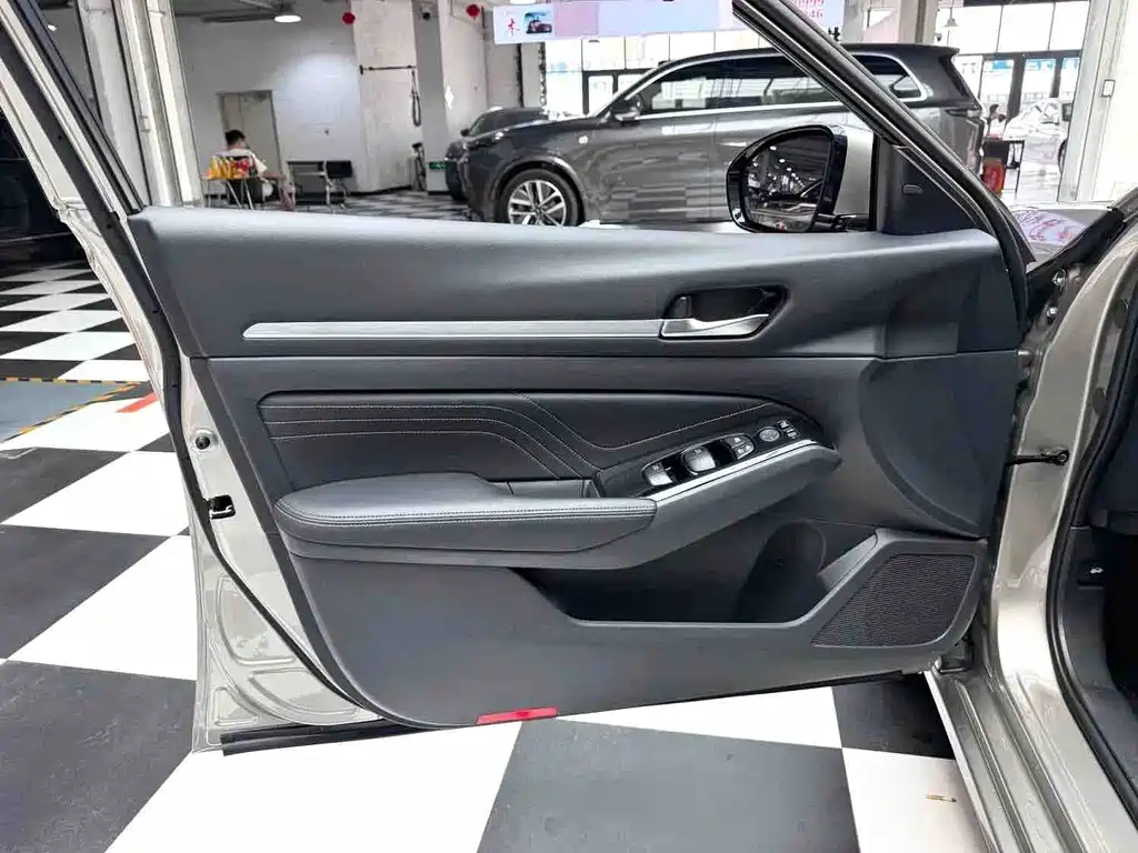 Teana 2022 2.0L XL-Upr Premium Edition купить на сайте DeffCars