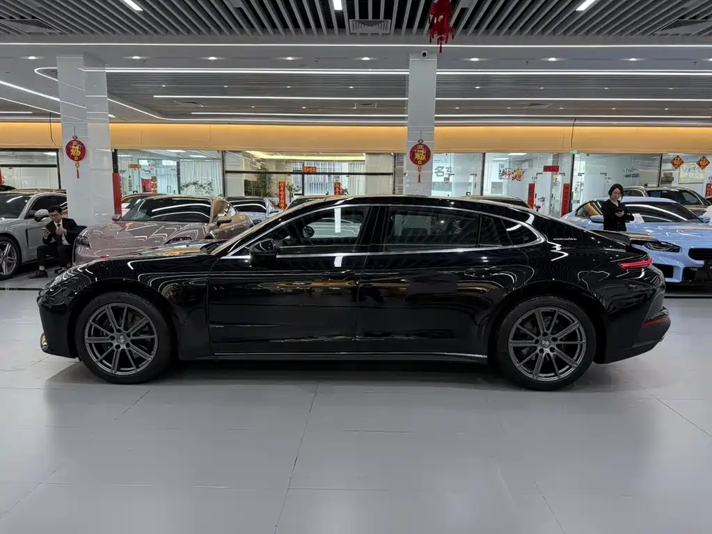 Panamera 2026 Panamera 4 Executive Extended Edition 2.9T купить на сайте DeffCars