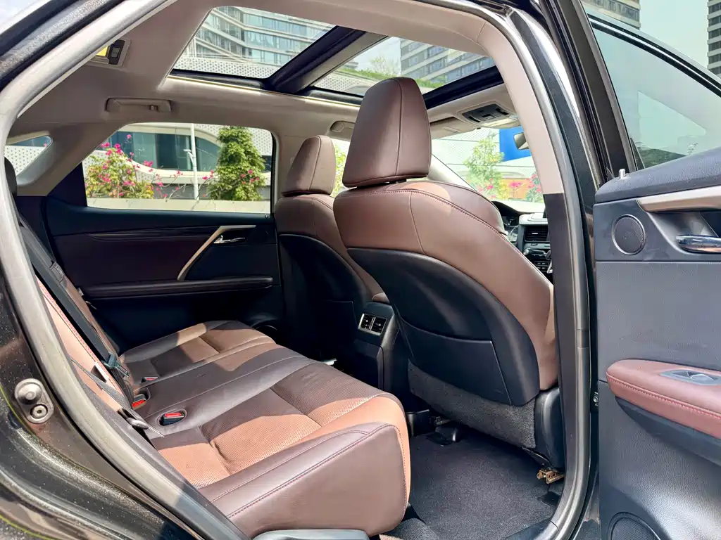 Lexus RX 2020 facelift 300 four-wheel drive elegant version купить на сайте DeffCars