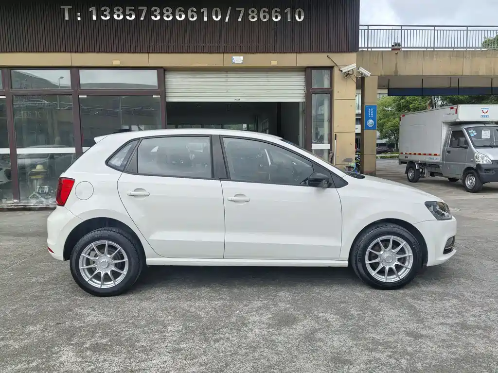 Polo 2014 1.6L automatic comfort version купить на сайте DeffCars