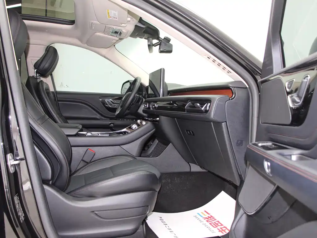 Aviator 2023 3.0T V6 four-wheel drive exclusive cruise version, six seats купить на сайте DeffCars