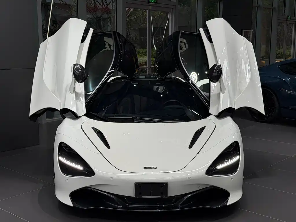McLaren 720S 2019 4.0T Coupe купить на сайте DeffCars