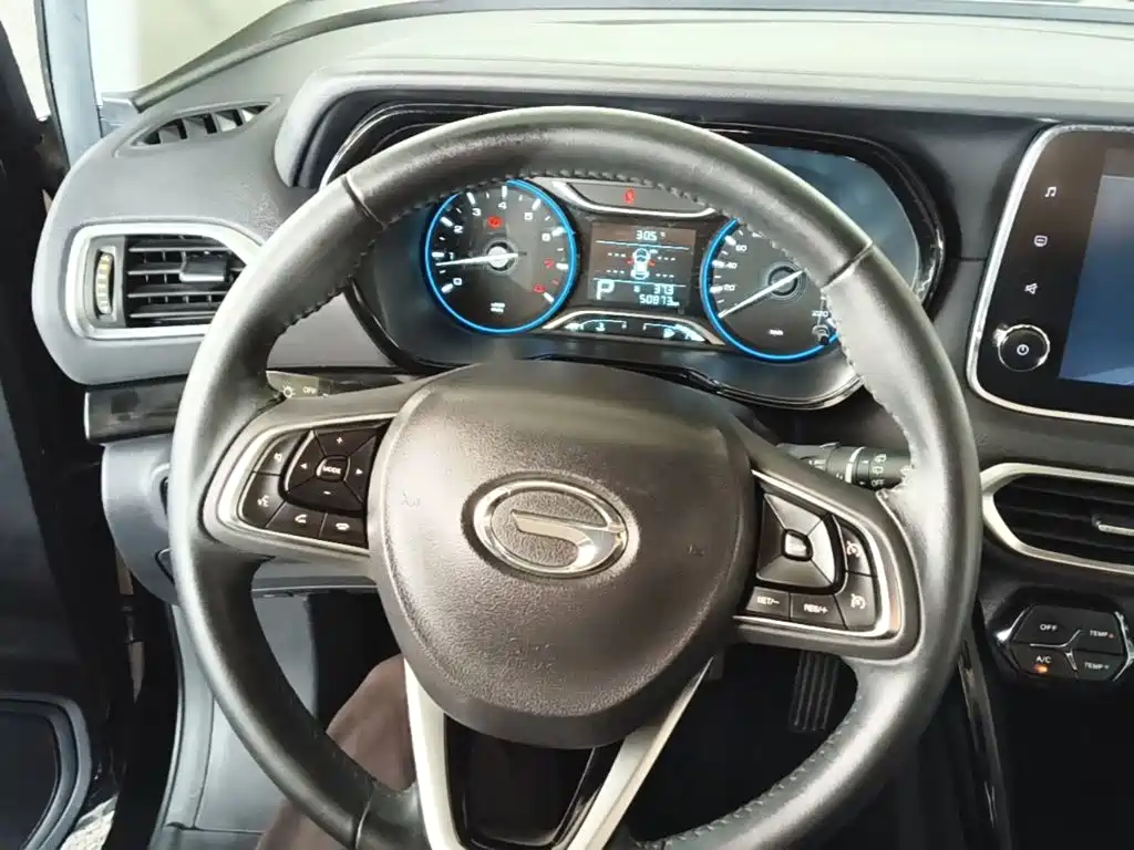 Trumpchi GS4 2018 235T Automatic 2WD Luxury Connected Million Commemorative Edition купить на сайте DeffCars