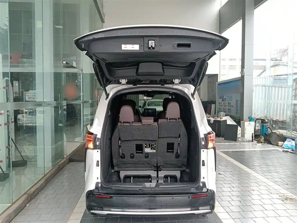 SIENNA 2021 2.5L Hybrid Platinum Edition купить на сайте DeffCars