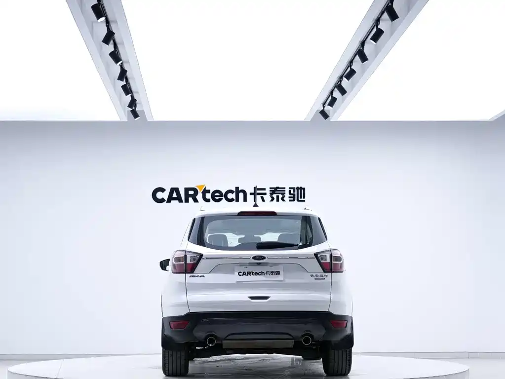 Escape 2019 EcoBoost 180 two-wheel drive platinum airfoil National VI купить на сайте DeffCars