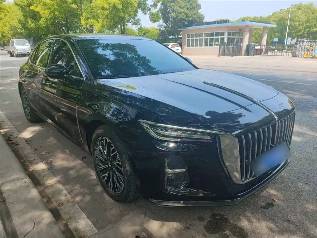 Hongqi H5 2024 2.0T Automatic Zhilianqichang Edition купить на сайте DeffCars