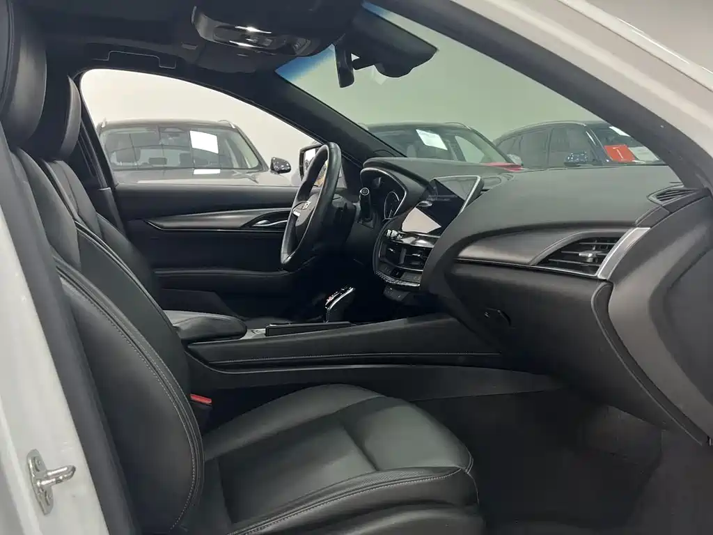 Cadillac CT5 2021 28T luxury model купить на сайте DeffCars