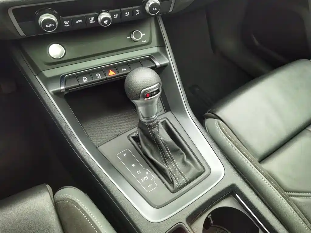 Audi Q3 Sportback 2020 40 TFSI Fashion купить на сайте DeffCars