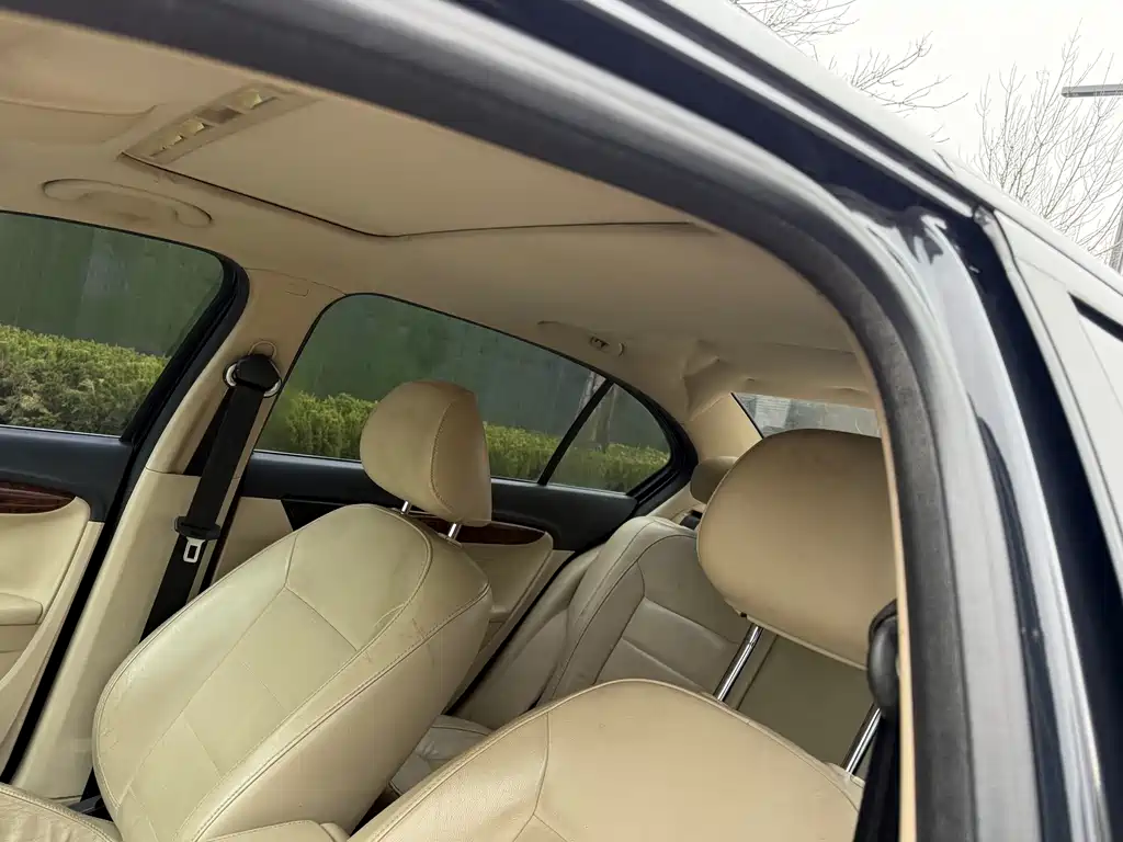 Lavida 2013 facelift classic 1.6L manual comfort version купить на сайте DeffCars