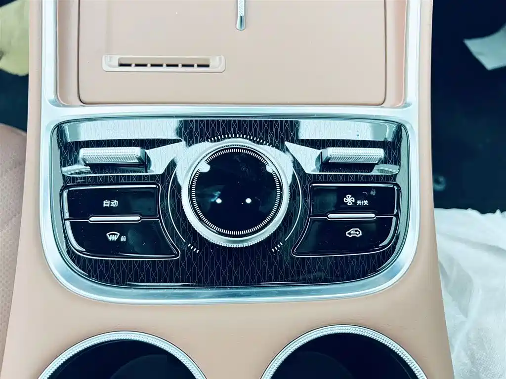 Galaxy L6 2025 EM-i 140km Starship Edition купить на сайте DeffCars