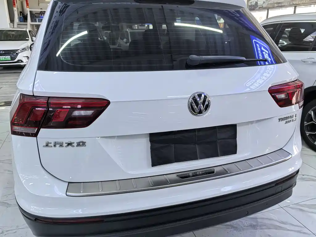 Tiguan L 2020 330TSI automatic two-wheel drive fashion version National VI купить на сайте DeffCars