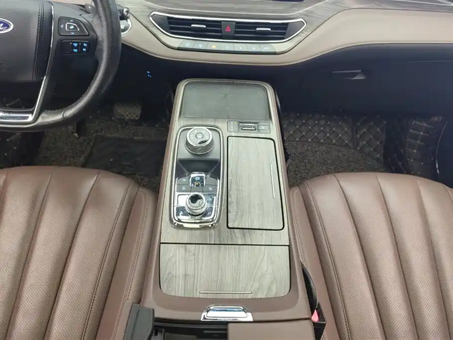Lingyu 2021 EcoBoost 225 Collar Type 6 Seats купить на сайте DeffCars