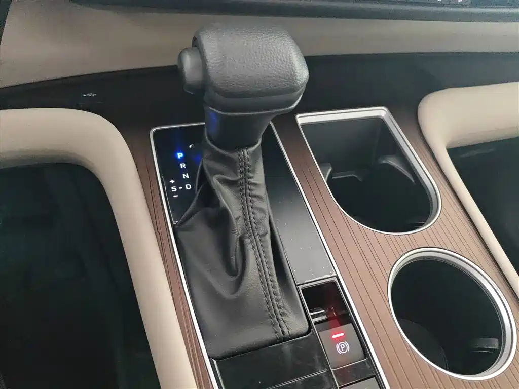 Grevia 2024 2.5L Hybrid Comfort Edition купить на сайте DeffCars