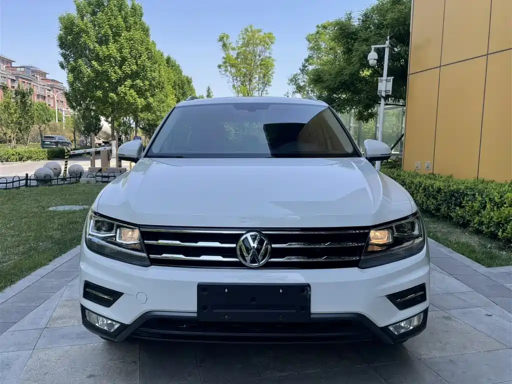 Tiguan L 2019 330TSI automatic two-wheel drive panoramic comfort version National VI купить на сайте DeffCars