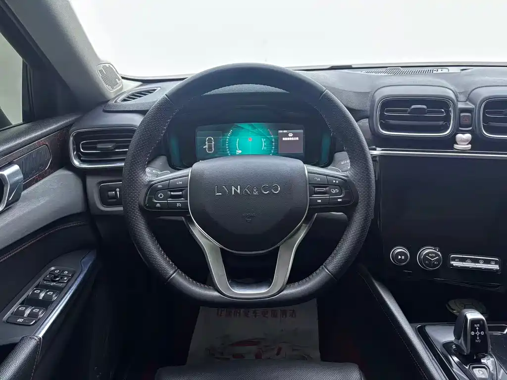 Lynk & Co 02 2019 1.5T DCT two-wheel drive version National VI купить на сайте DeffCars