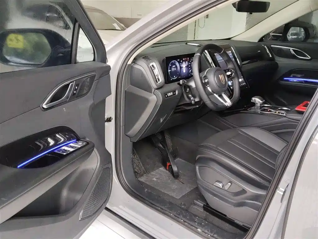 Hongqi HS3 PHEV 2024 115km Jinwei Edition купить на сайте DeffCars