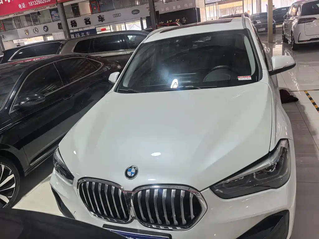 BMW X1 2022 sDrive25Li Leading Model купить на сайте DeffCars