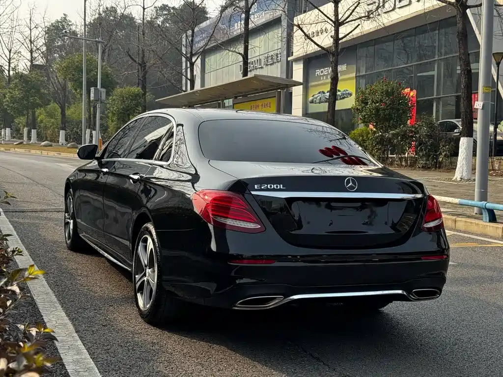 Mercedes-Benz E-Class 2016 E 200 L Sports купить на сайте DeffCars