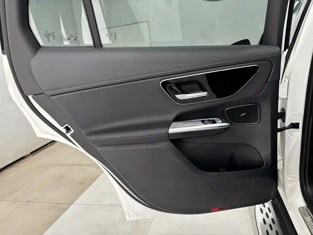 Mercedes-Benz GLC 2023 facelift GLC 300 L 4MATIC dynamic 5-seater купить на сайте DeffCars