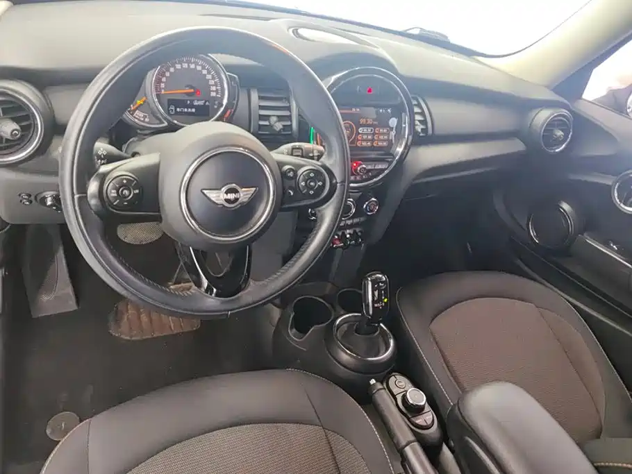 Mini 2018 1.5T one plus five-door edition купить на сайте DeffCars