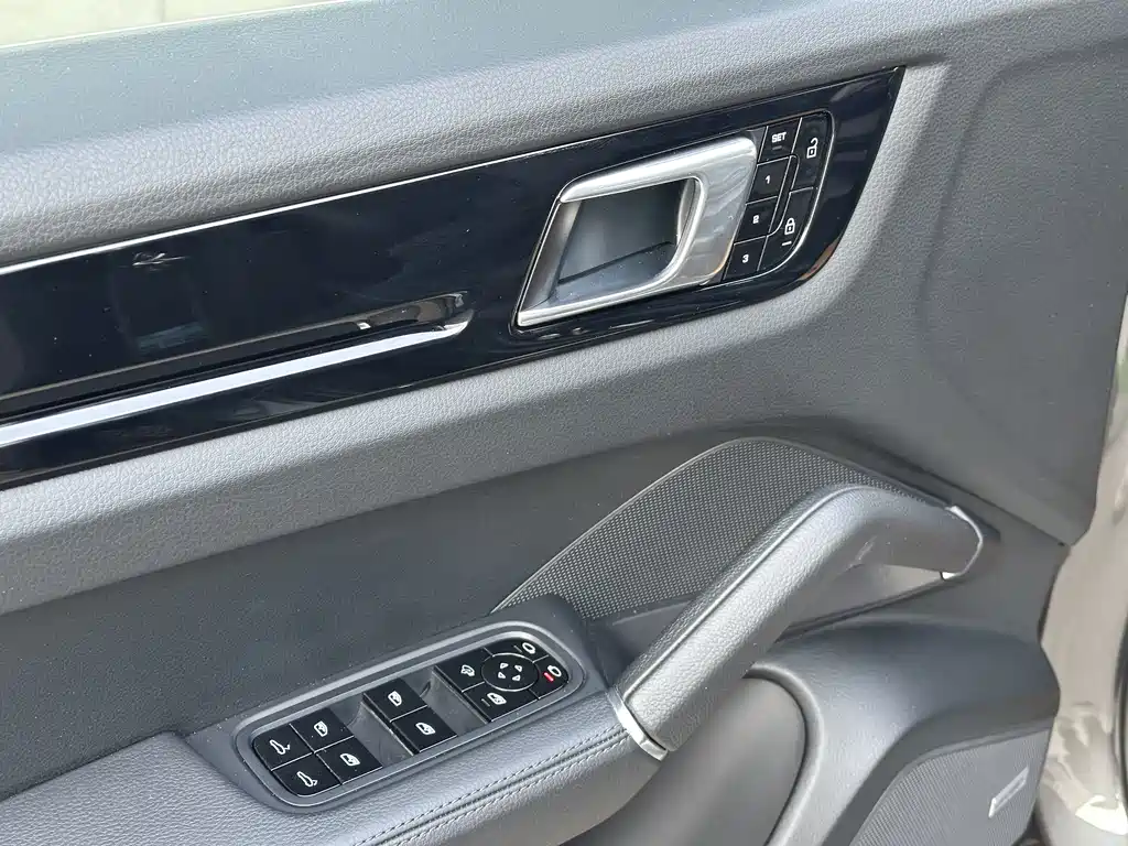 Cayenne 2019 Cayenne 3.0T купить на сайте DeffCars