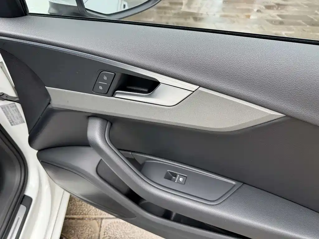Audi A4L 2019 40 TFSI Enterprising National VI купить на сайте DeffCars