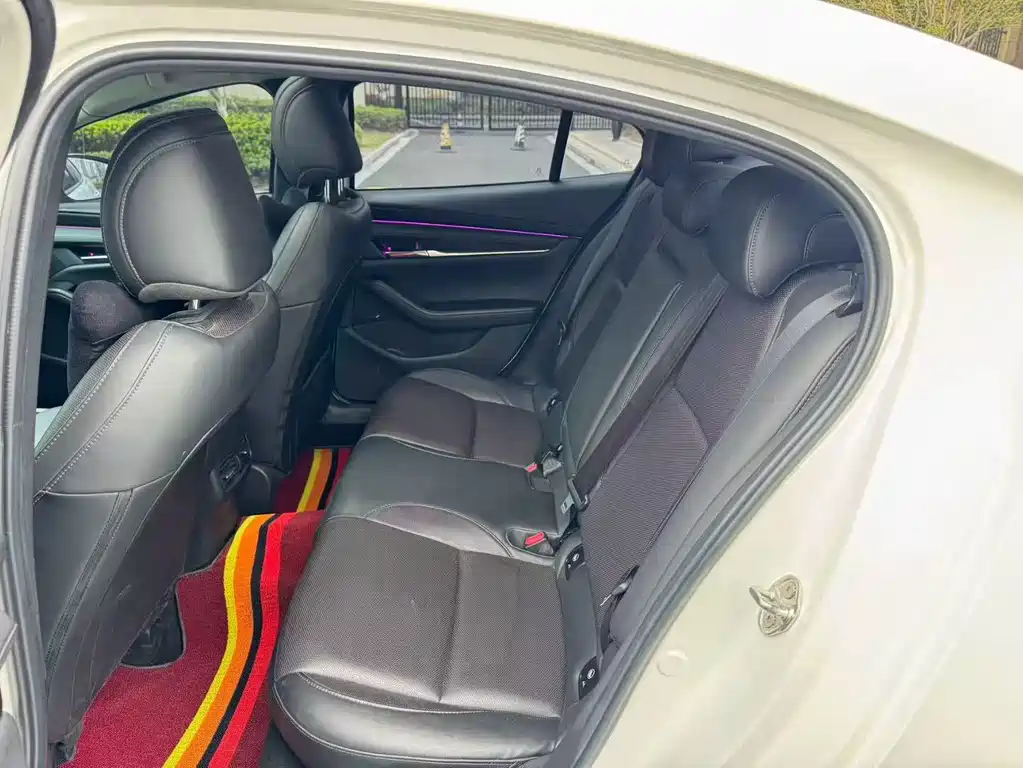 Mazda3 Angkesela 2021 2.0L Automatic Premium Edition купить на сайте DeffCars