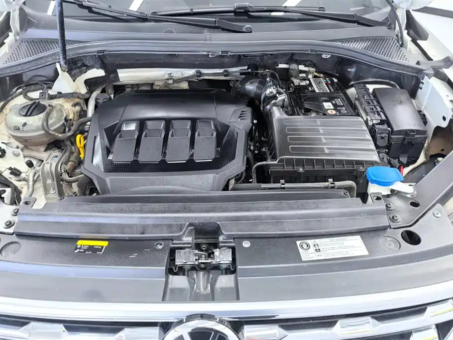 Tiguan L 2021 330TSI automatic two-wheel drive R-Line version купить на сайте DeffCars