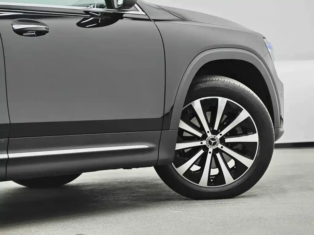 Mercedes-Benz GLB 2024 facelift GLB 220 fashion model купить на сайте DeffCars