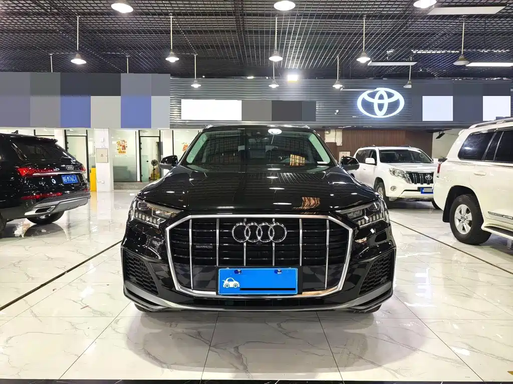 Audi Q7 2023 55 TFSI quattro S line sports купить на сайте DeffCars