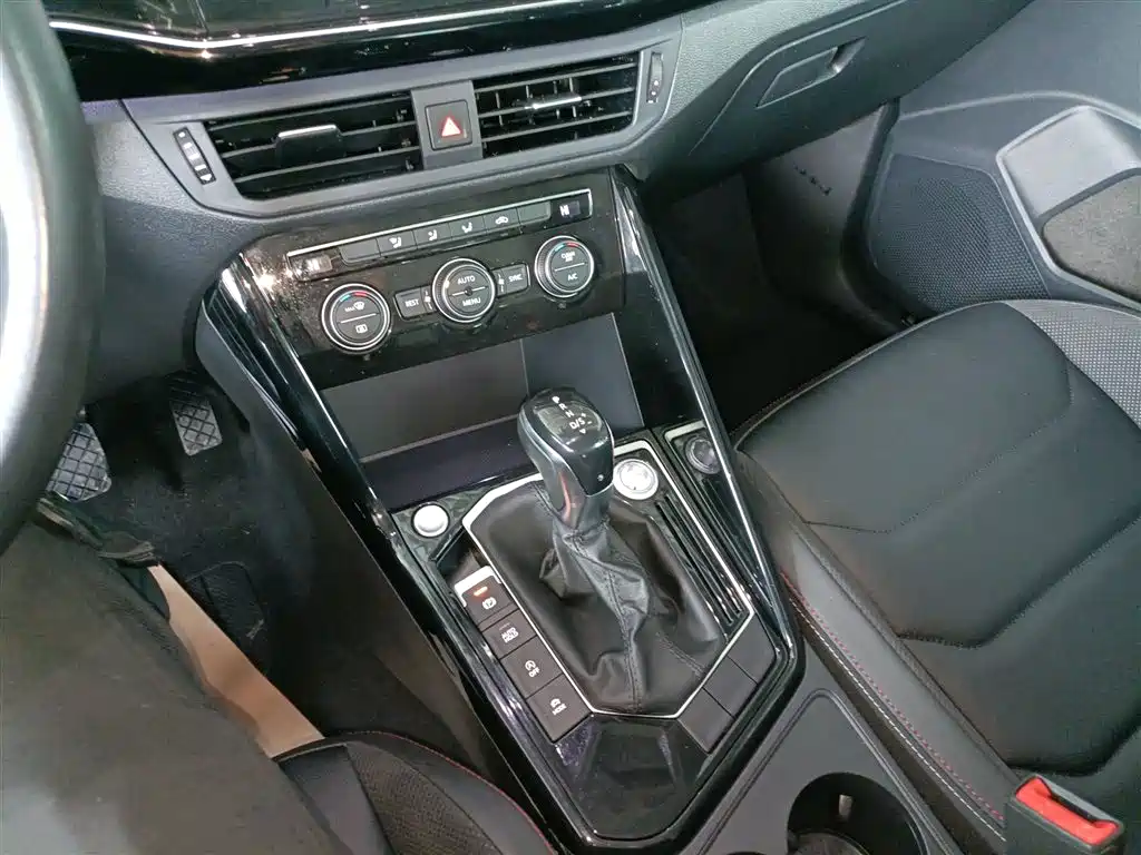 Tanyue 2019 330TSI two-wheel drive luxury model, National VI купить на сайте DeffCars