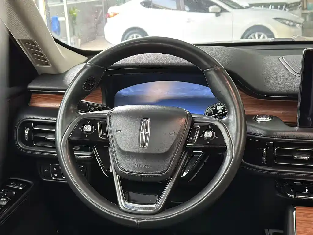 Aviator (Imported) 2020 3.0T V6 AWD Premium Edition купить на сайте DeffCars