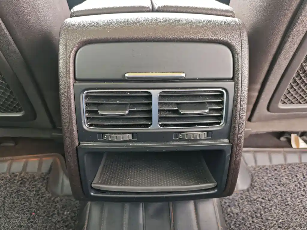 Touareg 2015 3.0TSI standard model купить на сайте DeffCars