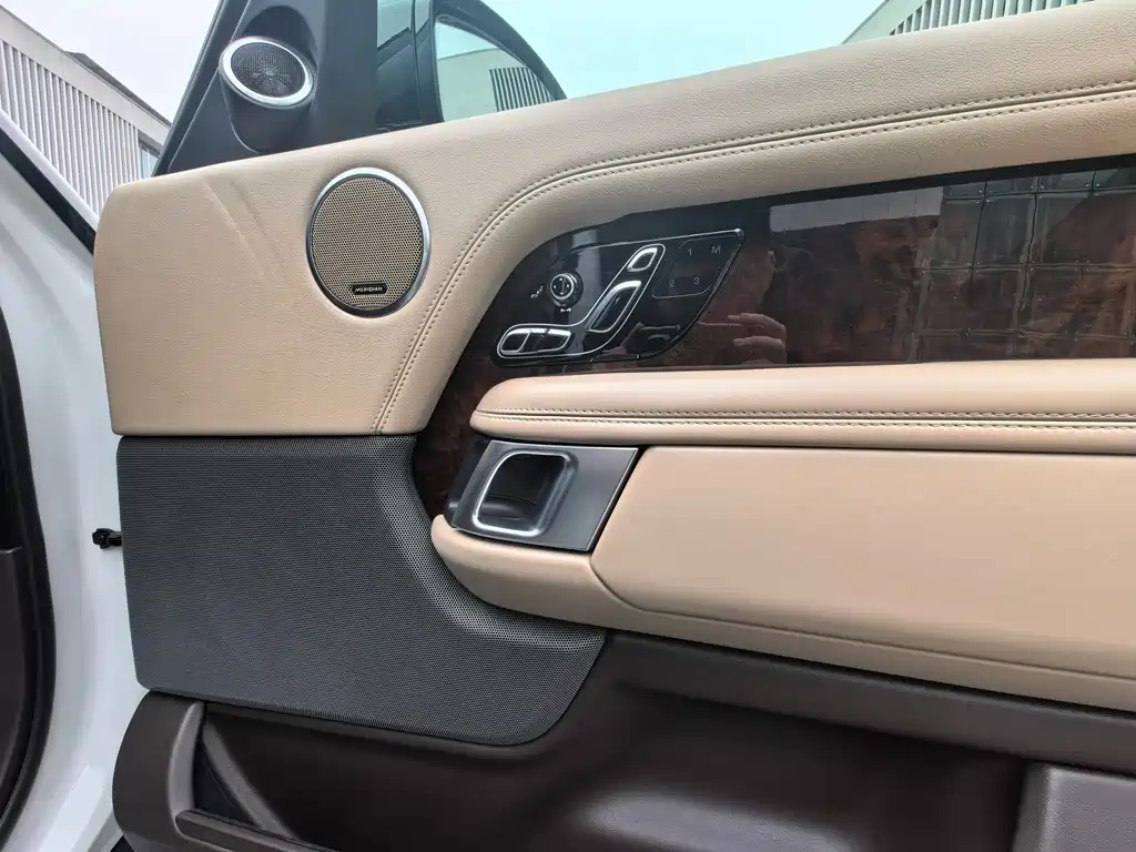 Range Rover 2021 3.0 L6 Legend Edition купить на сайте DeffCars