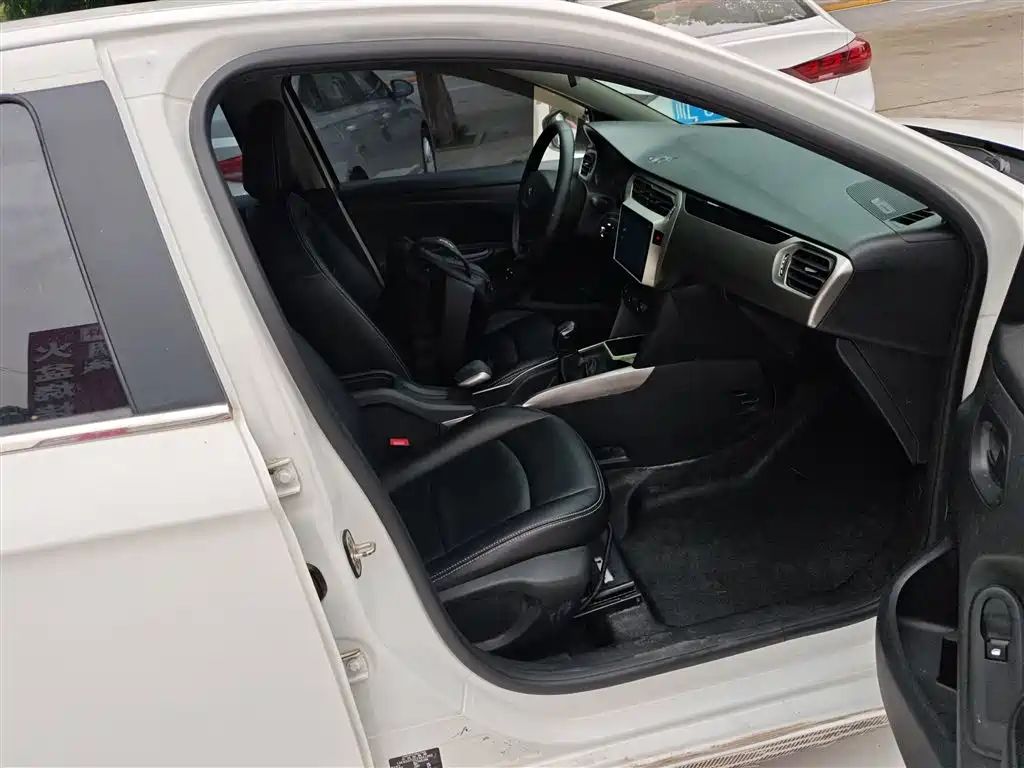 Peugeot 301 2018 1.6L manual comfort version купить на сайте DeffCars