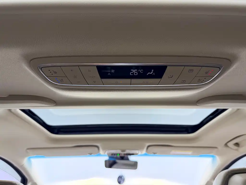 Buick GL8 2022 ES Lu Zun 653T flagship model купить на сайте DeffCars
