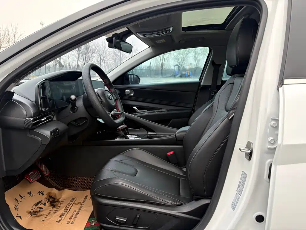 Elantra 2022 1.5L CVT LUX Premium Edition купить на сайте DeffCars