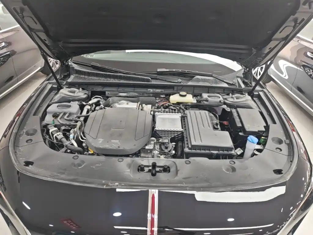 Hongqi H5 PHEV 2025 130 super hybrid version купить на сайте DeffCars