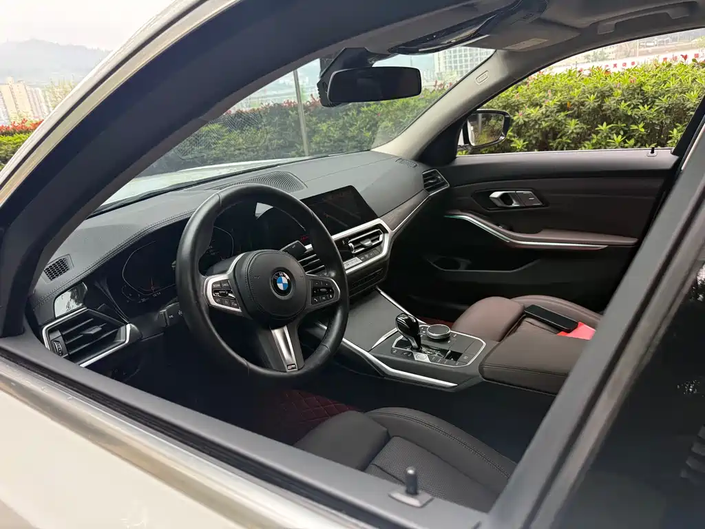 BMW 3 Series 2022 325i M Sports Package купить на сайте DeffCars