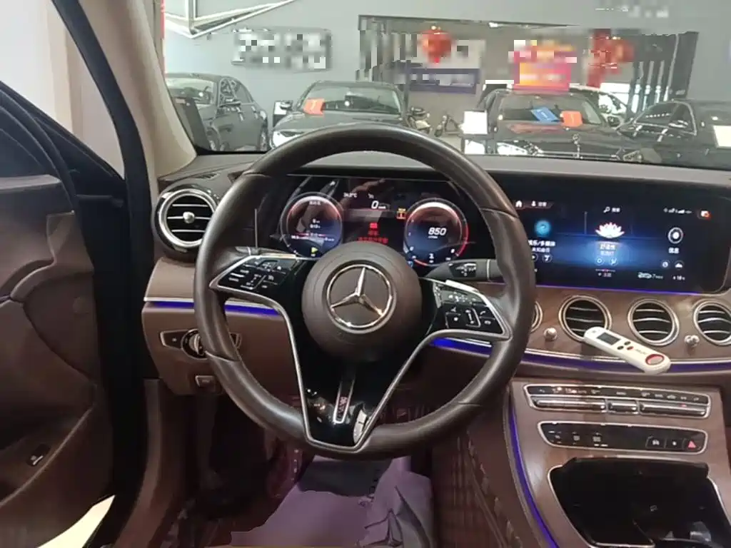 Mercedes E-Class 2023 E300L Luxury Edition купить на сайте DeffCars