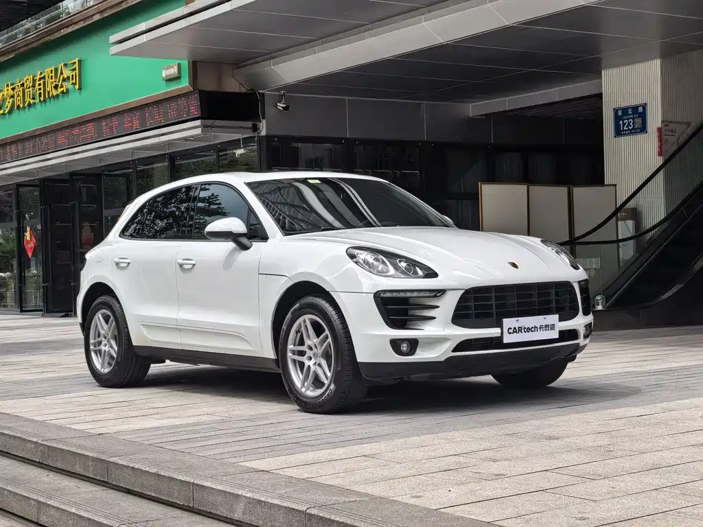 Macan 2017 Macan 2.0T купить на сайте DeffCars