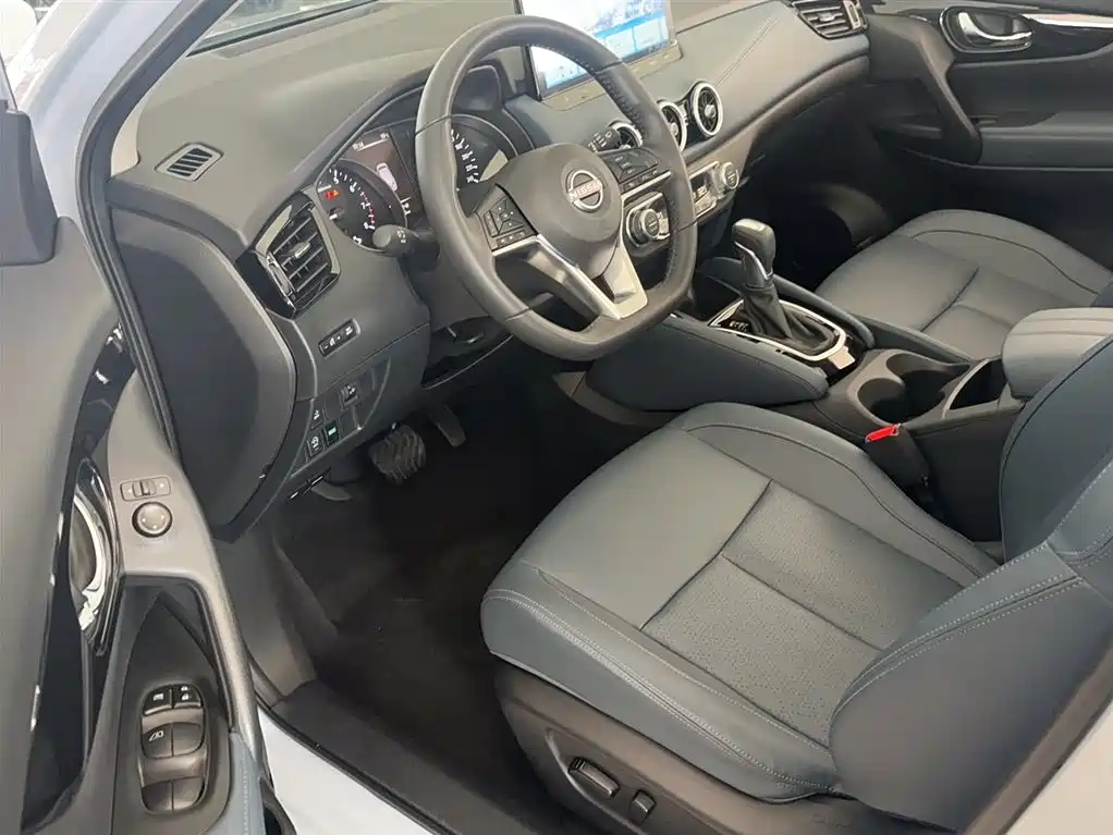 Qashqai 2025 Honor 2.0L CVT XV+ Leading Edition купить на сайте DeffCars