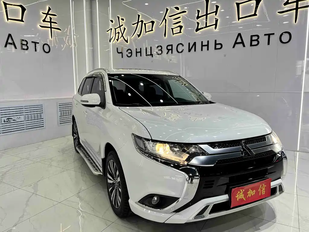 Outlander 2021 2.0L 2WD Enjoy Edition 5 seats купить на сайте DeffCars