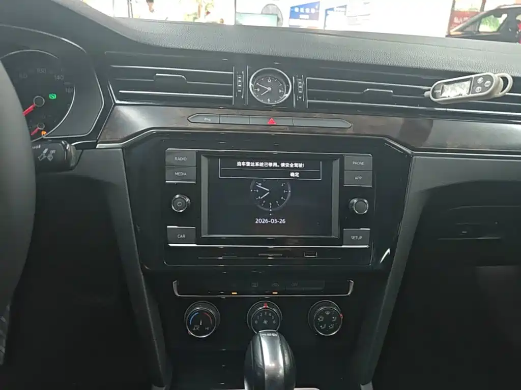 MAGOTAN 2019 330TSI DSG leading model National VI купить на сайте DeffCars