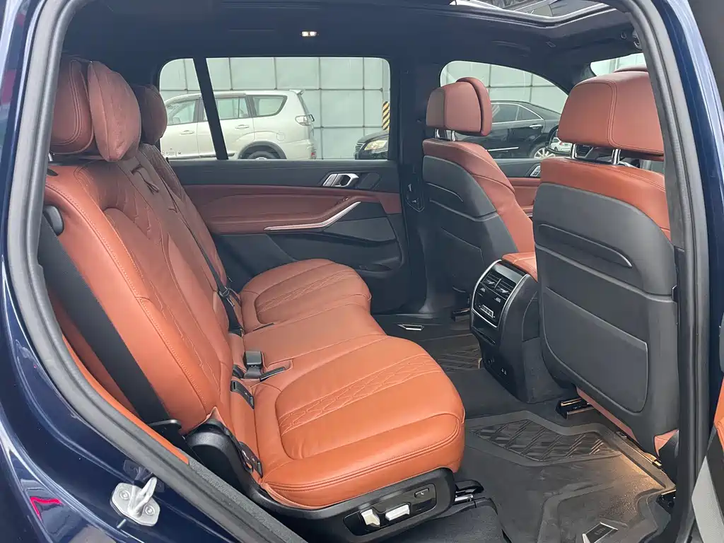 BMW X7 2021 xDrive40i Exclusive M Sports Package купить на сайте DeffCars