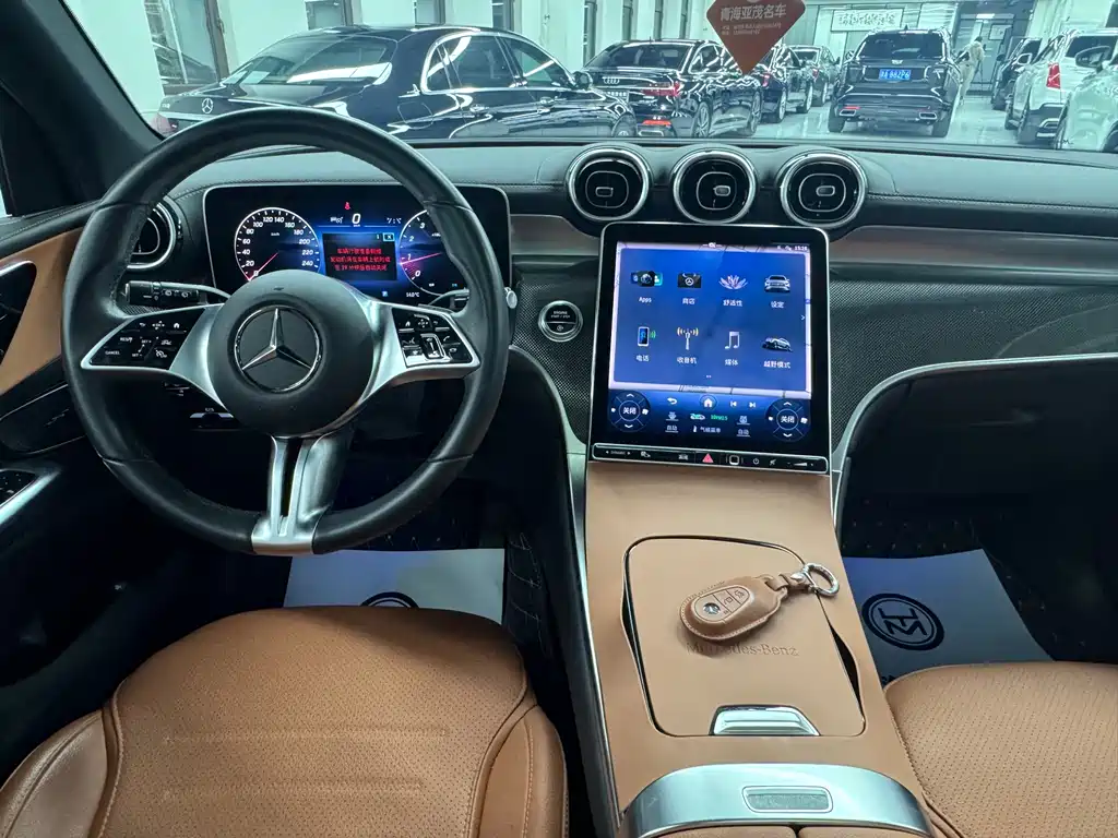 Mercedes-Benz GLC 2023 facelift GLC 260 L 4MATIC dynamic 7-seater купить на сайте DeffCars